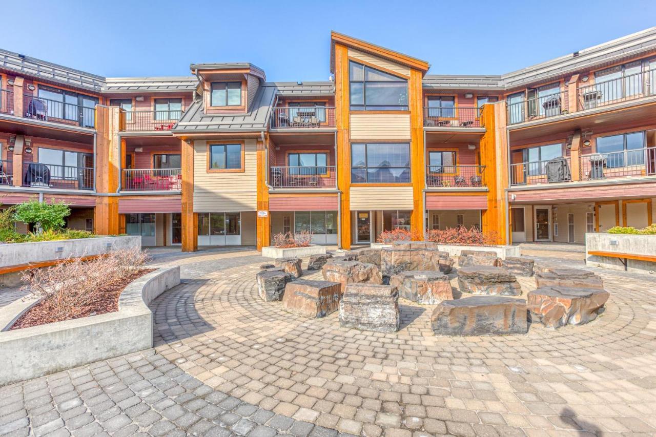 Вилла Beautiful Peak Vista - 2Br W Stunning Mt Views Канмор Экстерьер фото